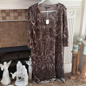 NEW GRADE & GATHER bark velvet midi long sleeve sz small runs large